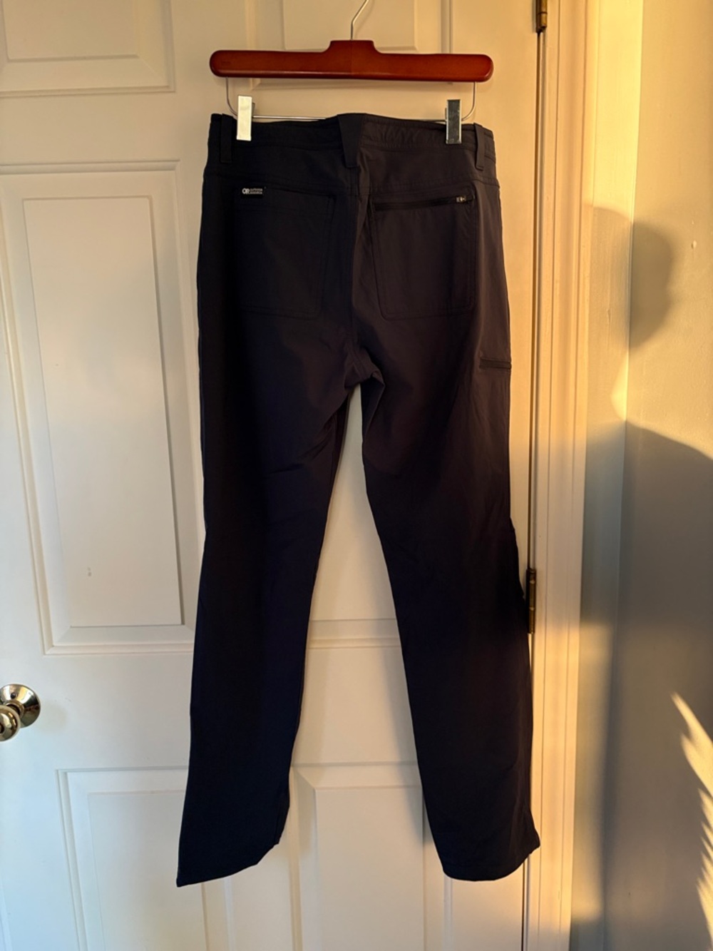 Outdoor Research Women’s  Navy Ferrosi Cargo Pants - Picture 2 of 5